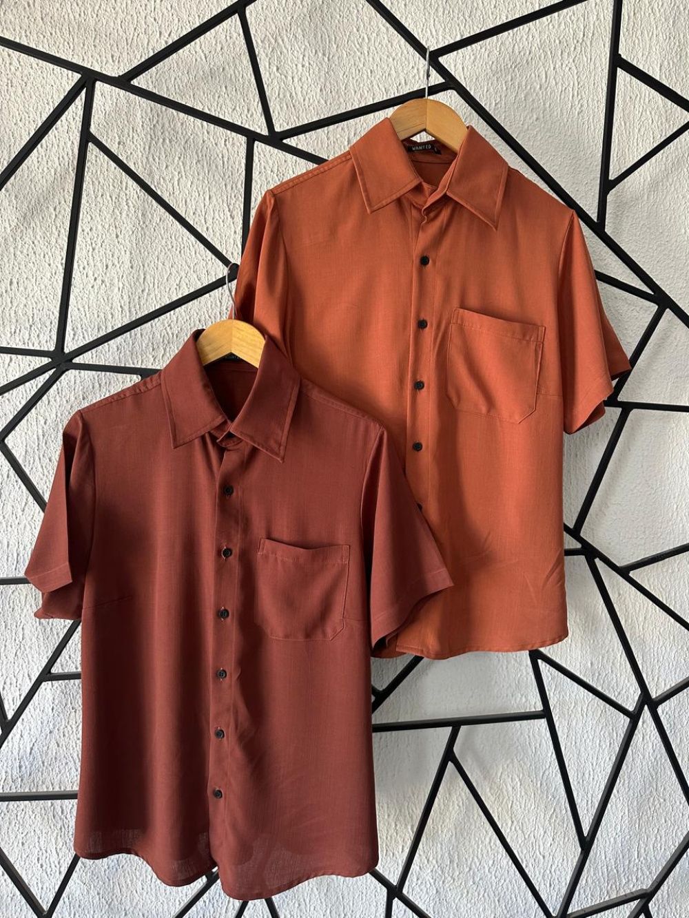 Camisa Marrom Escuro