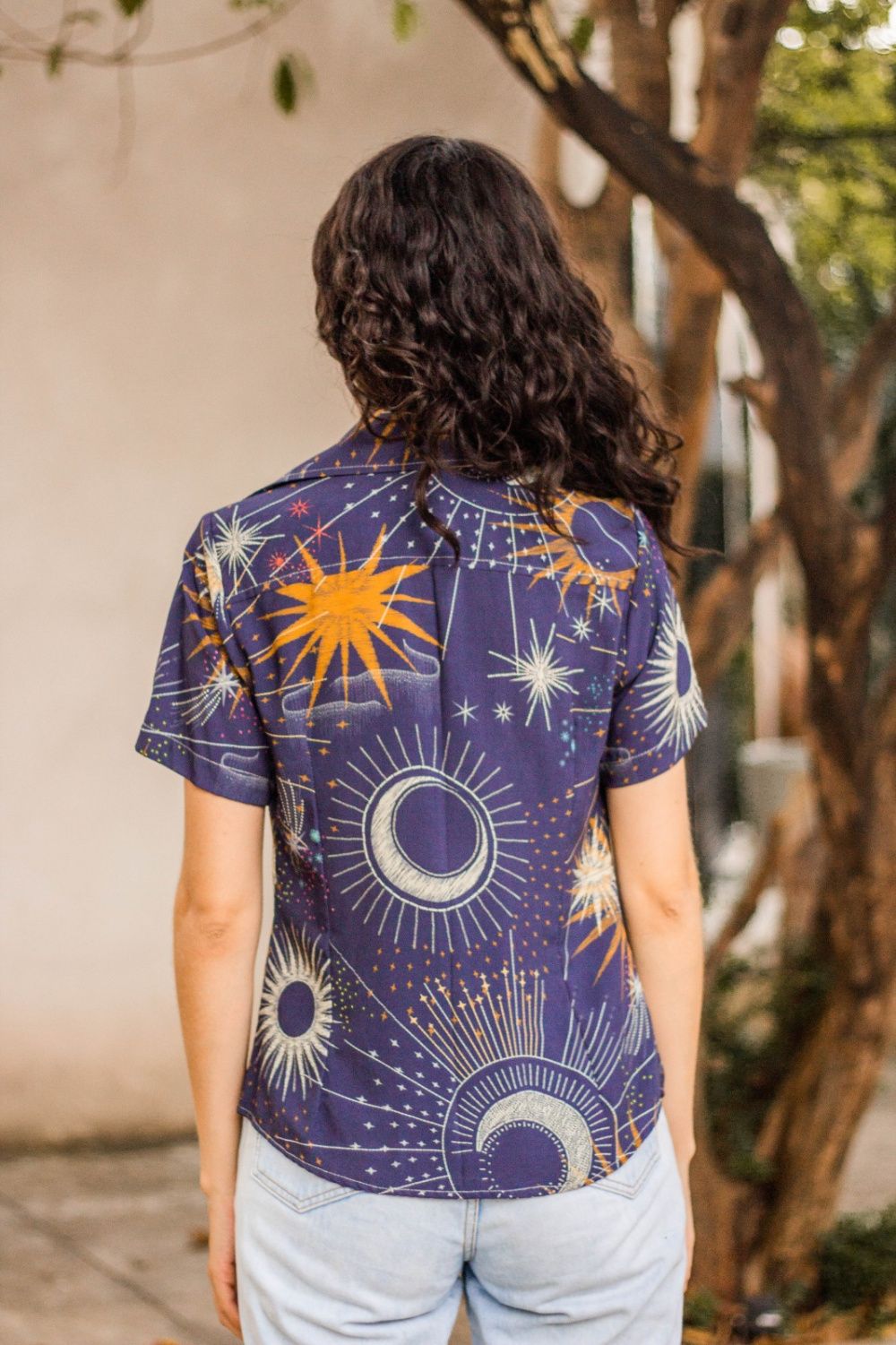 Camisa Estrelas Bordadas