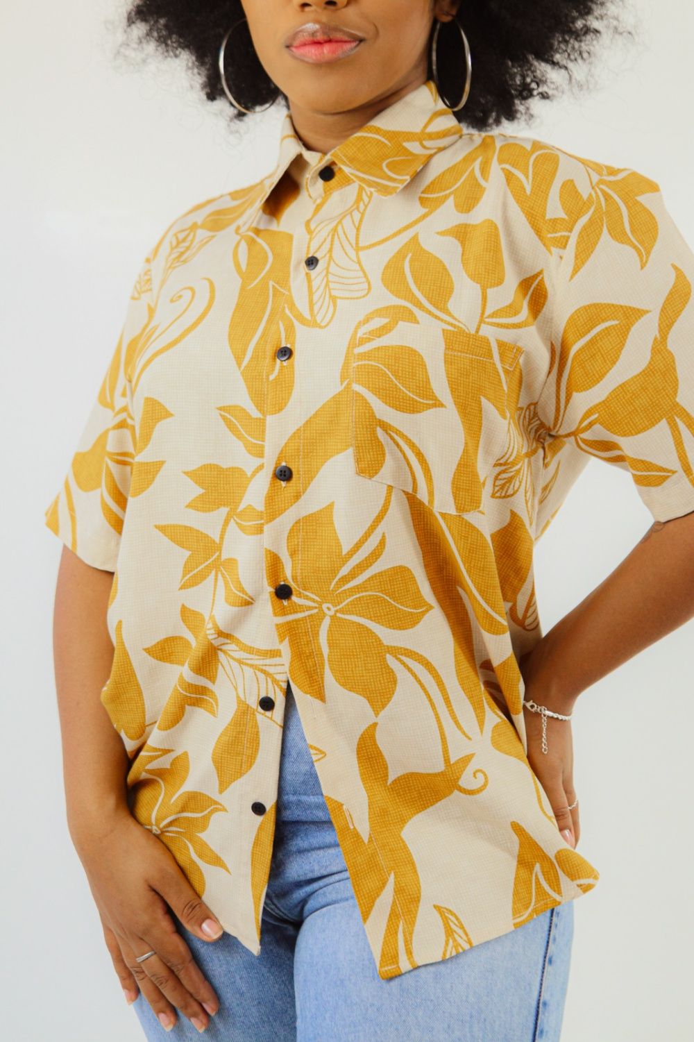 Camisa Floral Mostarda