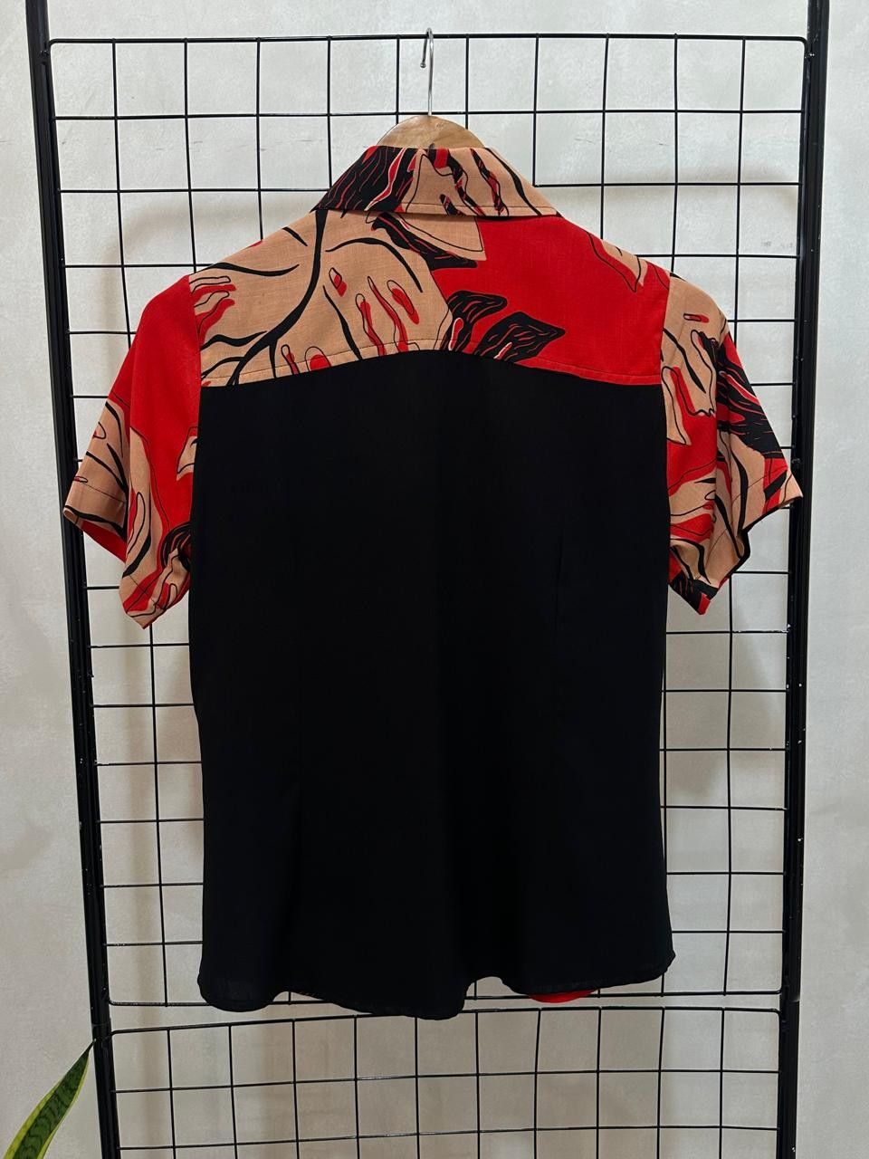 Camisa Floral Vermelha