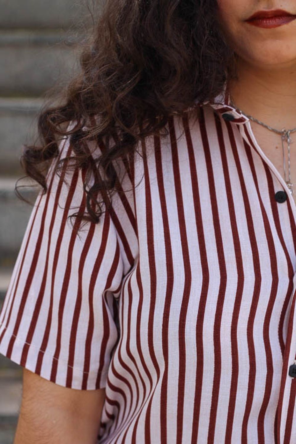 Camisa Listrada Marrom Escuro