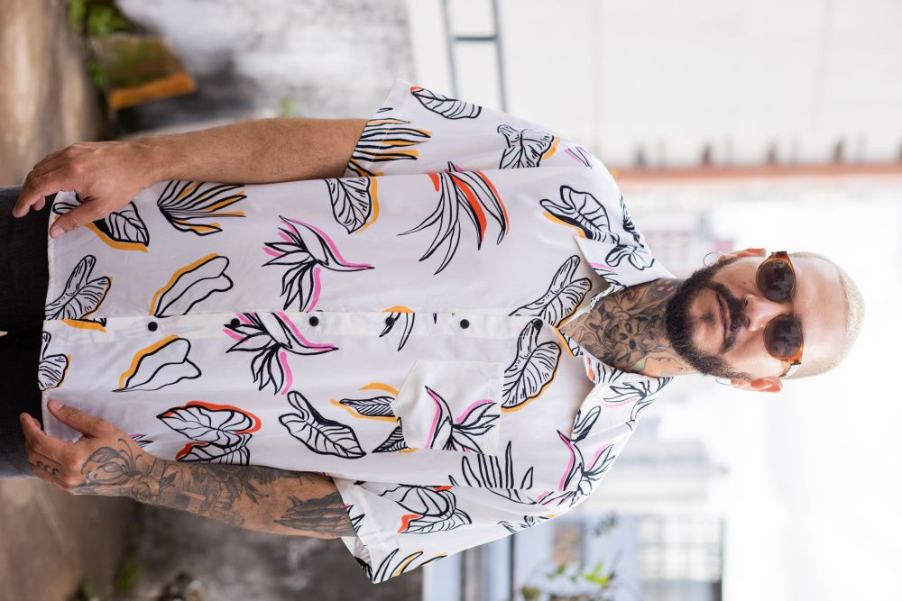 Camisa Folhas Brancas