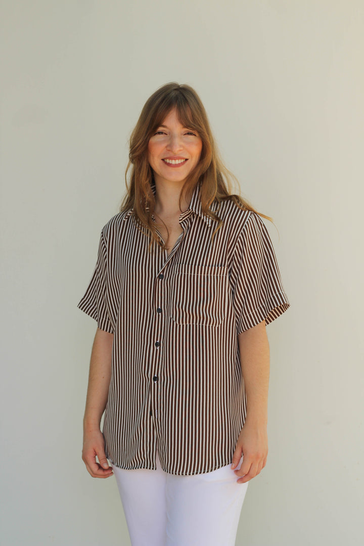 Camisa Listrada Fina Marrom