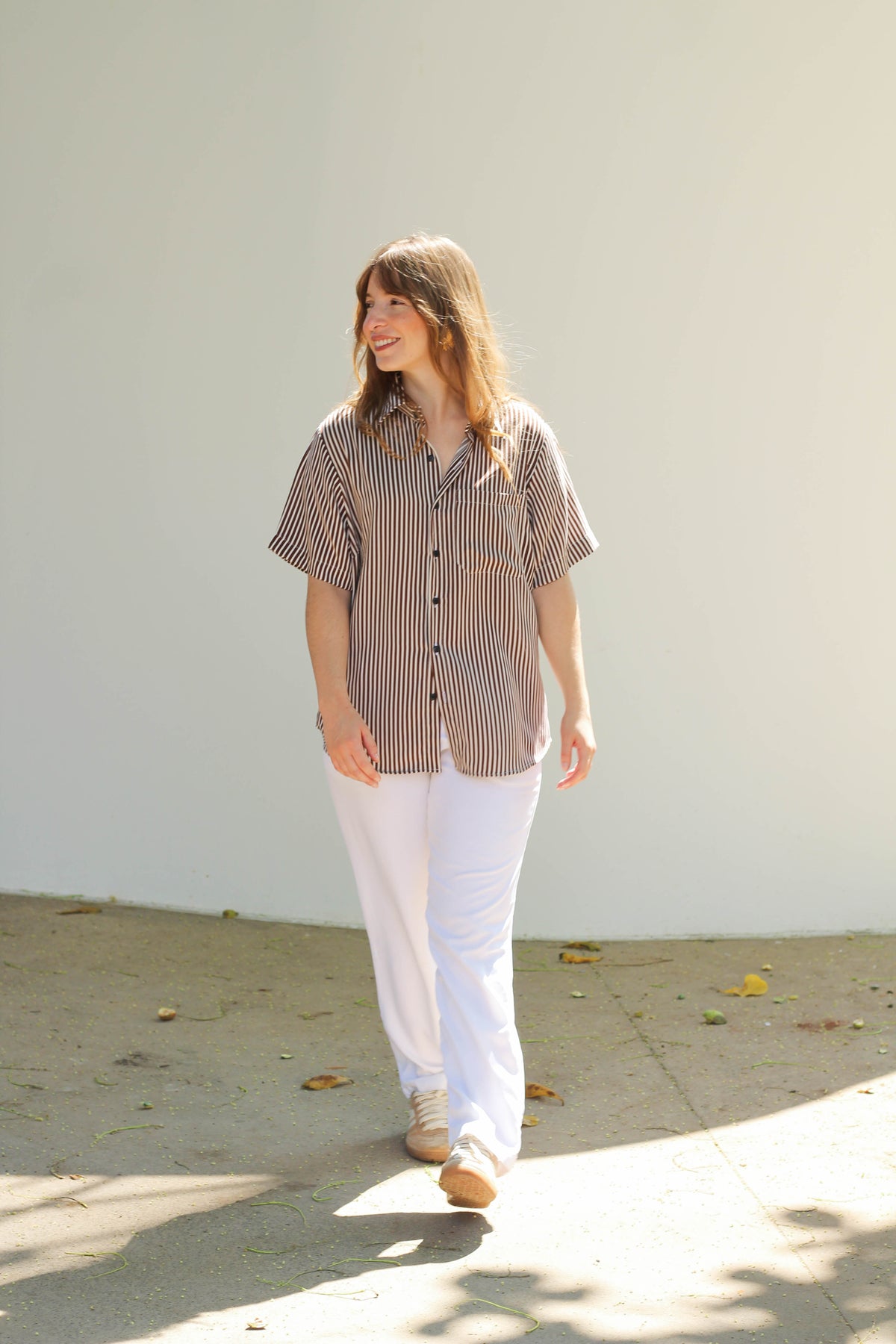 Camisa Listrada Fina Marrom